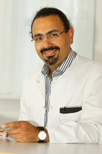 Dr. Kurosch YAZDI